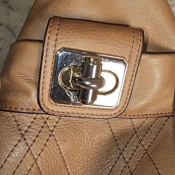 SOFT Leather B Makowski Camel with Side Pockets Satchel Handbag with turnlocks. - Picture 3 of 11